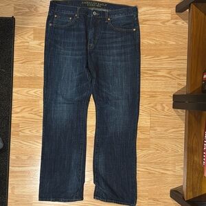 American Eagle straight leg blue Jean